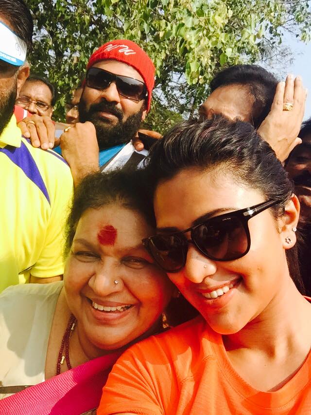 Amala Paul, Kaviyoor Ponnamma and Tini Tom