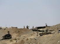 Houthi fighters storm presidential palace