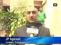 hurt-anna-hazare-says-he-can-fight-for-lokpal-alone-politicos-react