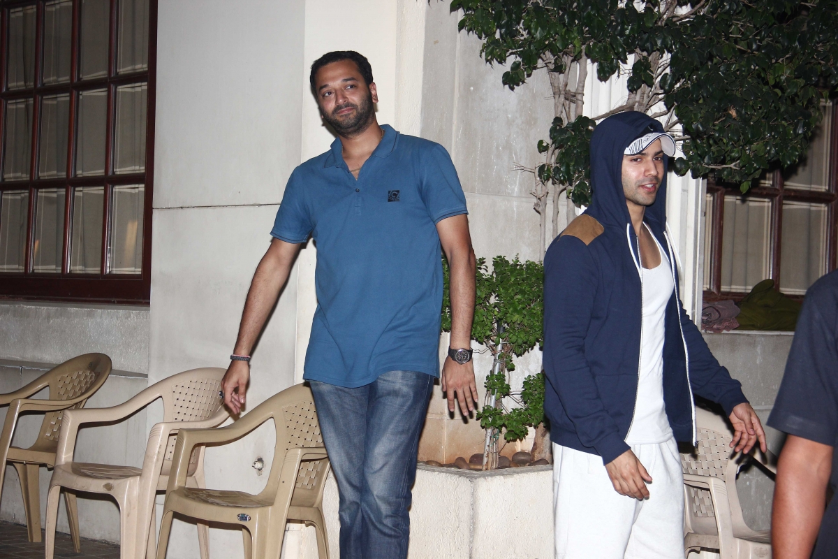 Varun Dhawan, Arjun Kapoor, Karan Johar Spotted at Bandra Varun Dhawan, Arjun Kapoor, Karan Johar Spotted at Bandra