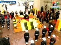 pm-modi-pays-tribute-to-martyrs-at-amar-jawan-jyoti-on-republic-day