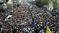 thousands-of-bangladeshi-turn-out-for-funeral-of-koko