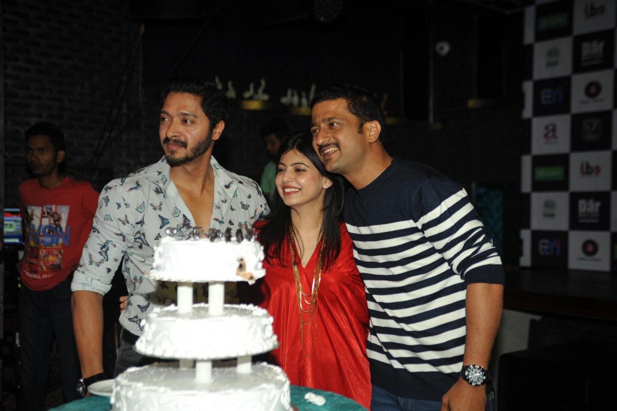 Actor Shreyas Talpade celebrates birthday with cast of his Marathi superhero film Shreyas Talpade birthday bash
