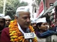 kejriwal-claims-opponents-trying-to-buy-aap-volunteers