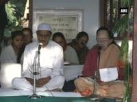 pm-modi-pays-tribute-to-mahatma-gandhi-on-his-67th-death-anniversary