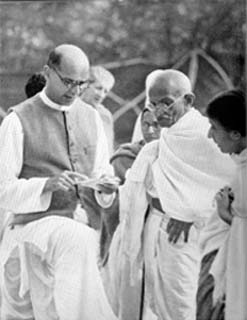 Mahatma Gandhi with Mahadev Desai