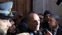 greek-finance-minister-varoufakis-meets-counterpart-in-italy