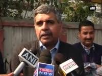 congress-leaders-jp-aggarwal-as-lovely-and-sandeep-dikshit-cast-their-vote
