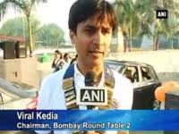 visually-challenged-experience-car-driving-in-mumbai