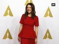 julianne-moore-says-beauty-is-perceptual