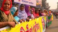 hundreds-form-human-chain-to-protest-worsening-bangladesh-violence