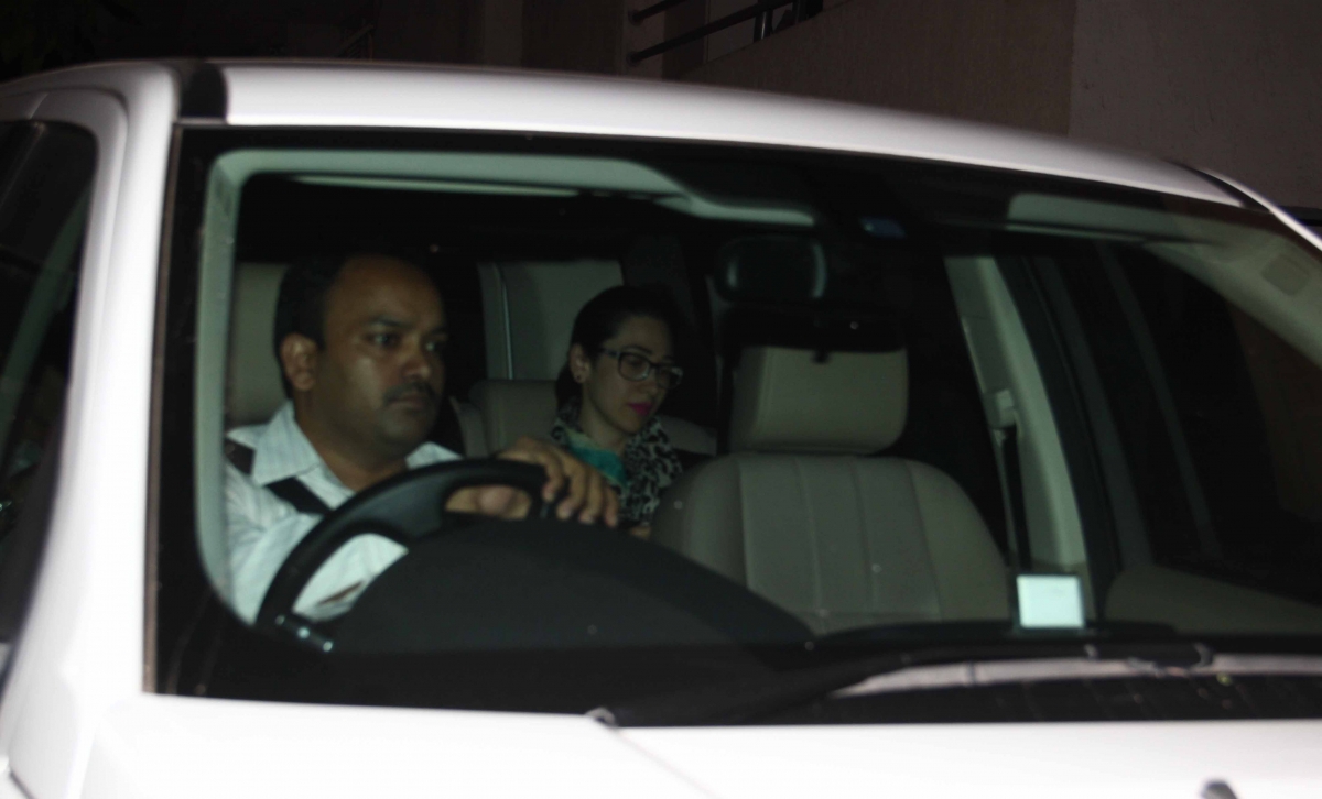 Karisma Kapoor, Malaika Arora Khan Spotted at Kareena Kapoor Khan's Residence