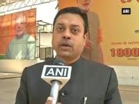 bjp-attacks-jd-u-over-manjhis-expulsion-rjd-says-no-option-was-left