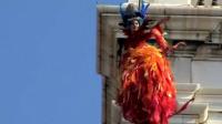 an-angel-flies-in-st-marks-square