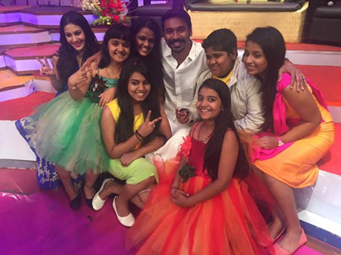 Dhanush Promoting Anegan in Super Singer Reality Show Dhanush Promoting Anegan in Super Singer Reality Show