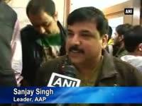 delhi-polls-results-2015-aap-overjoyed-as-latest-trends-show-absolute-majority-for-party