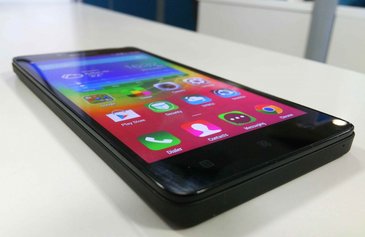 Lenovo A6000 Front View