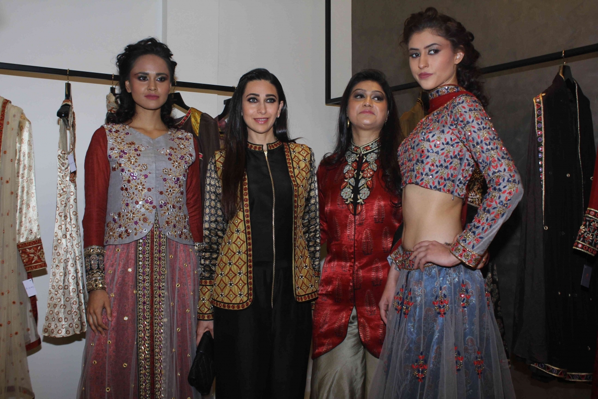 Karisma Kapoor Look Glamorous at a Store Launch in Mumbai