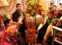 Maha Shivratri 2015: Devotees Offer Prayers to Lord Shiva in Pictures