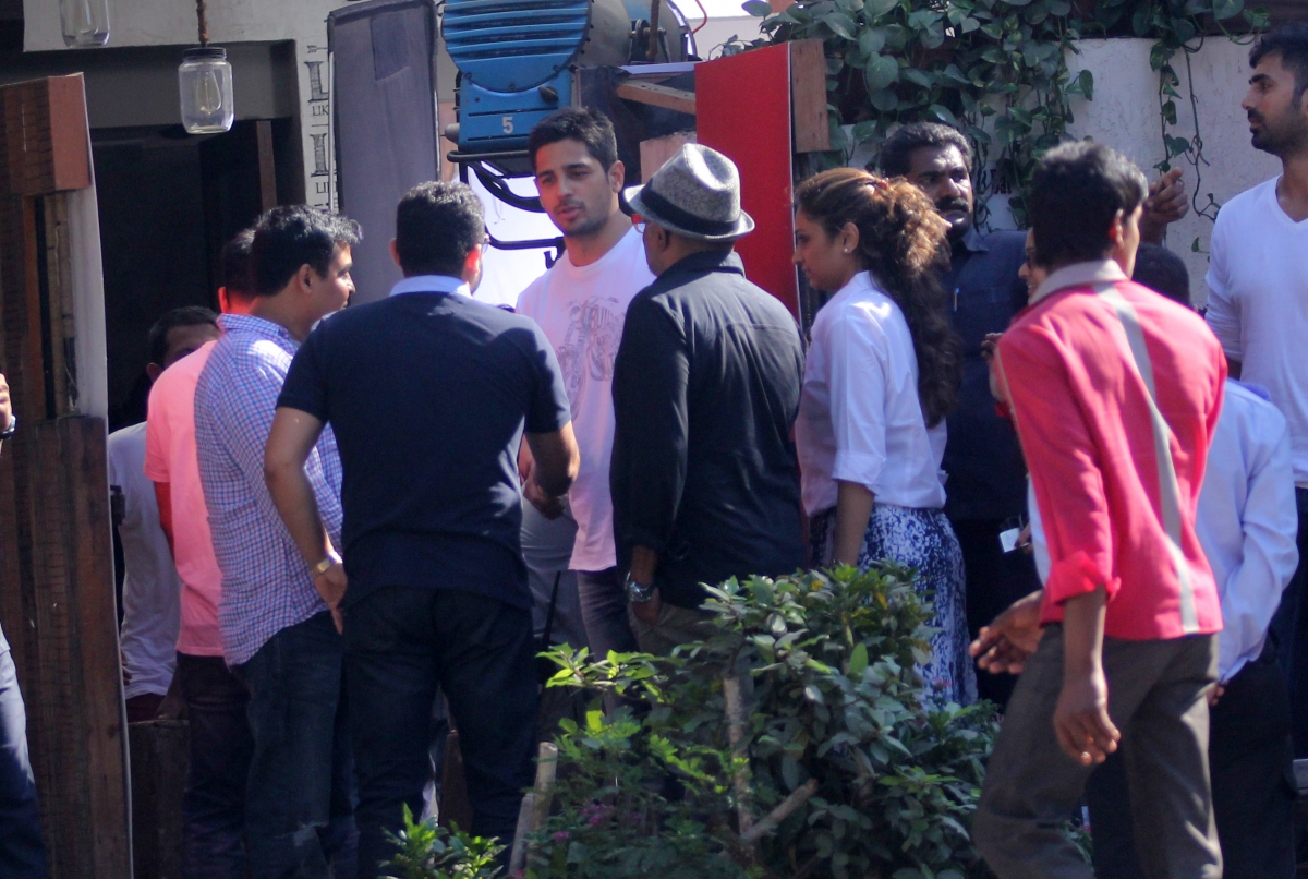 Bollywood Lovebirds Sidharth Malhotra, Alia Bhatt Snapped While Shooting for Commercial