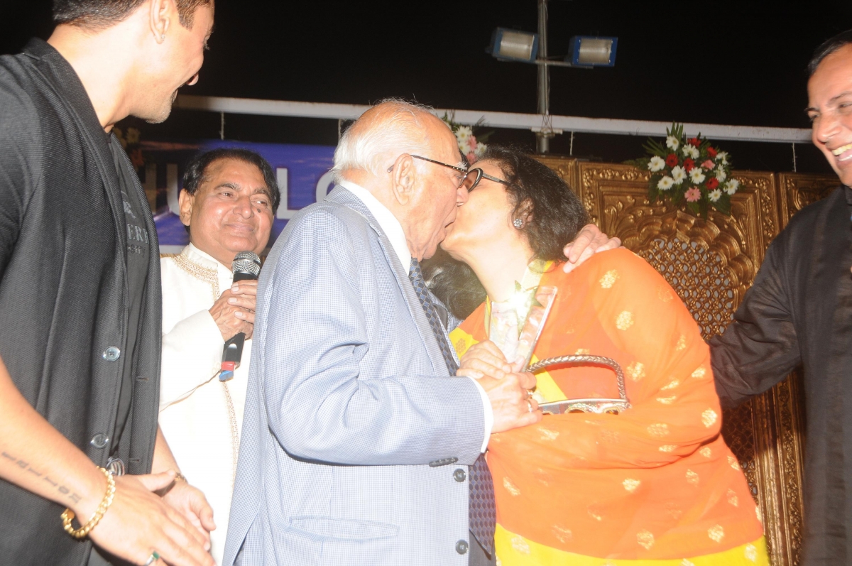 Ram Jethmalani and Leena Chandavarkar