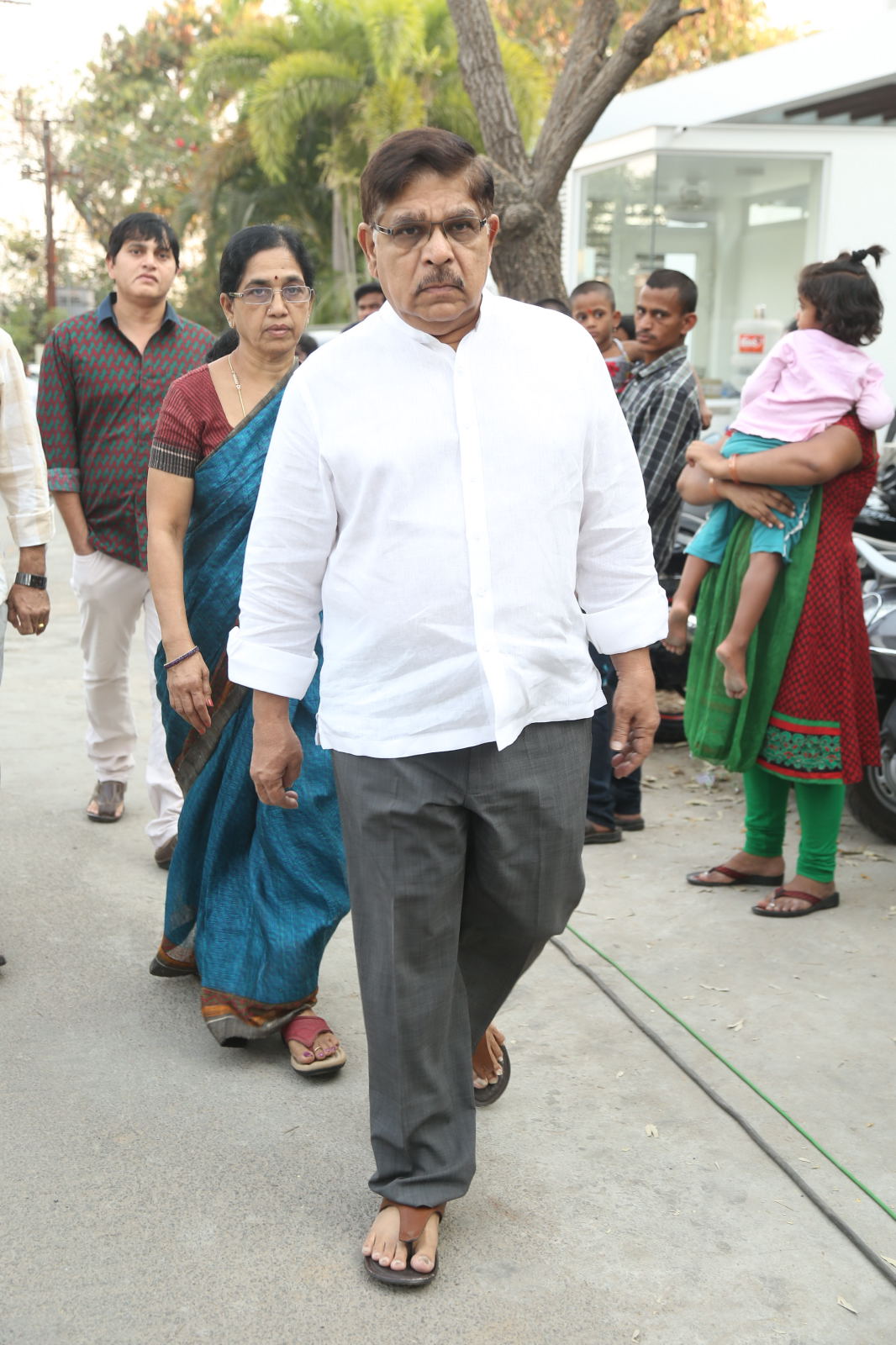 Allu Aravind DNR, Rajamouli, Allu Aravind, Bandla Ganesh, Dil Raju and Other Telugu Filmmakers Pay Tribute to D Rama Naidu