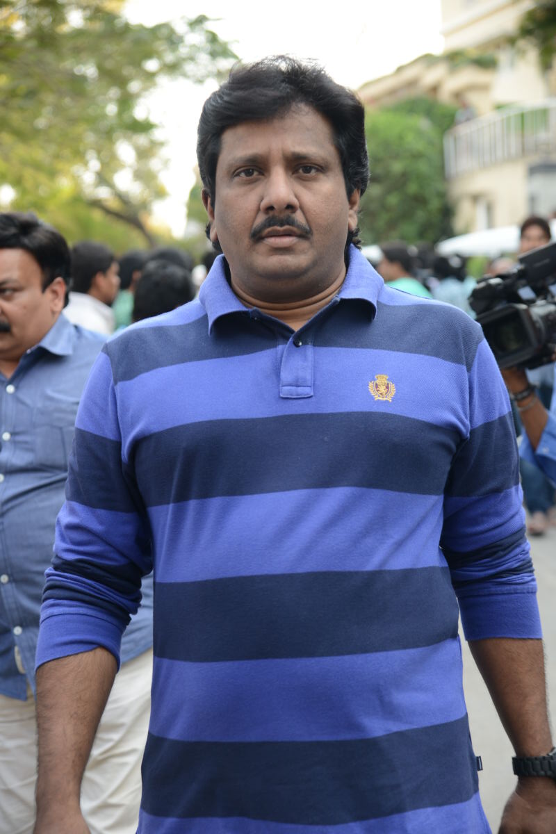 Madala Ravi DNR, Rajamouli, Allu Aravind, Bandla Ganesh, Dil Raju and Other Telugu Filmmakers Pay Tribute to D Rama Naidu