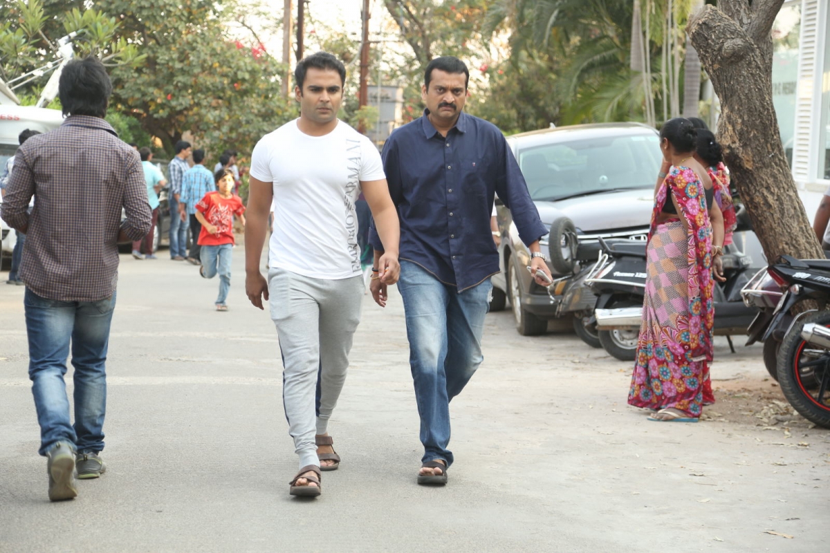 Sachin Joshi and Ganesh DNR, Rajamouli, Allu Aravind, Bandla Ganesh, Dil Raju and Other Telugu Filmmakers Pay Tribute to D Rama Naidu