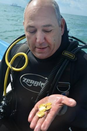 Israeli divers stumble upon gold coins
