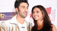 ranbir-kapoor-deepika-padukones-romantic-moment