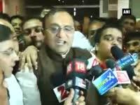 surats-diamond-merchant-buys-namos-pinstripe-suit-bid-closes-at-4-31-cr
