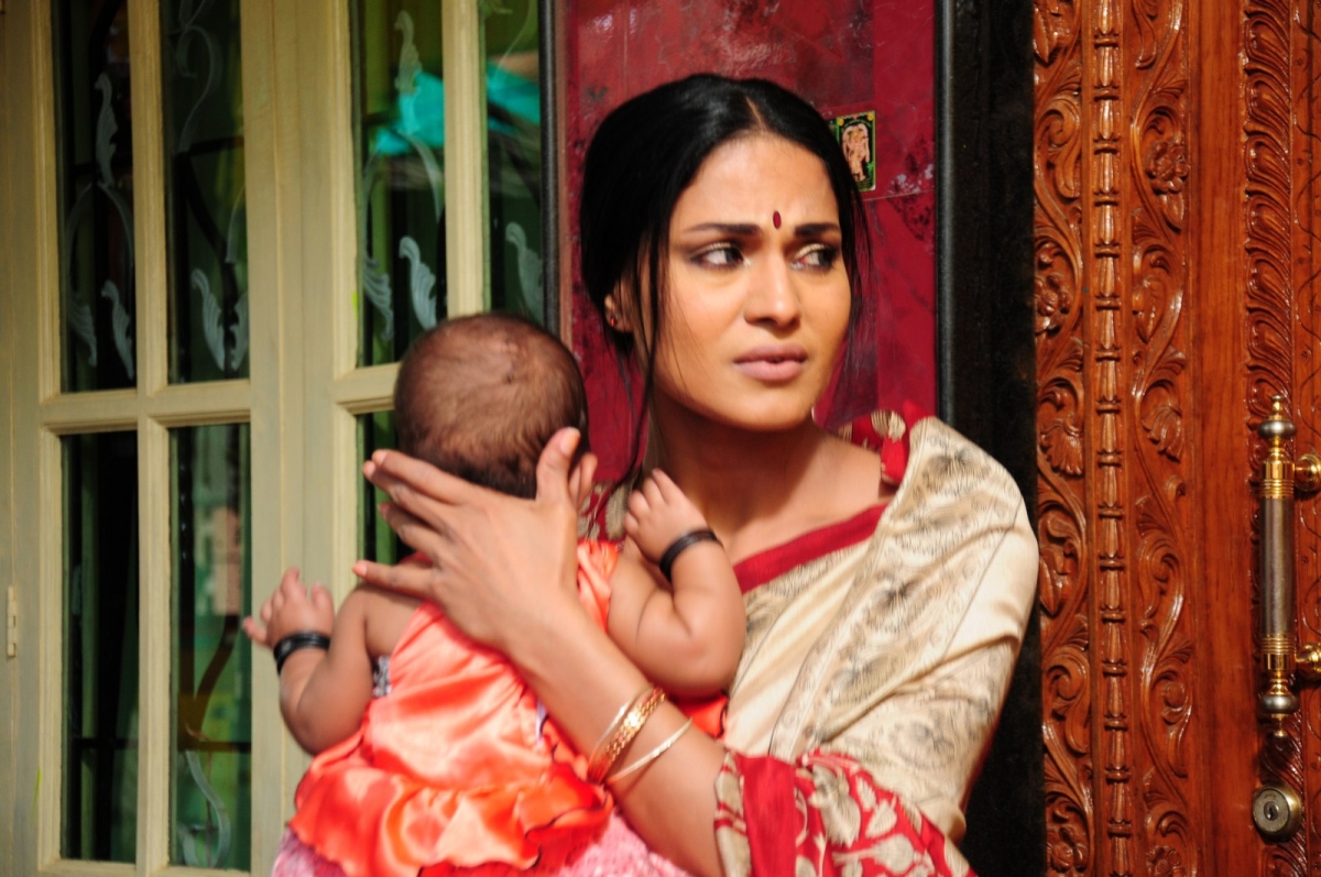 Veena Malik in 'Red Mirchi'