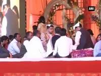 pm-modi-attends-tilak-ceremony-of-mulayam-singh-yadavs-grand-nephew