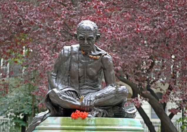 Bloomsbury, London. This serene statue has, to me, a very 'sixties' look to it, very different from the Gandhi statue in Leicester. It was designed by the wonderfully named Fredda Brilliant back in 1967 and unveiled by none less than the Prime Minister of the day, Harold Wilson. Mahatma Gandhi statue at Tavistock Square