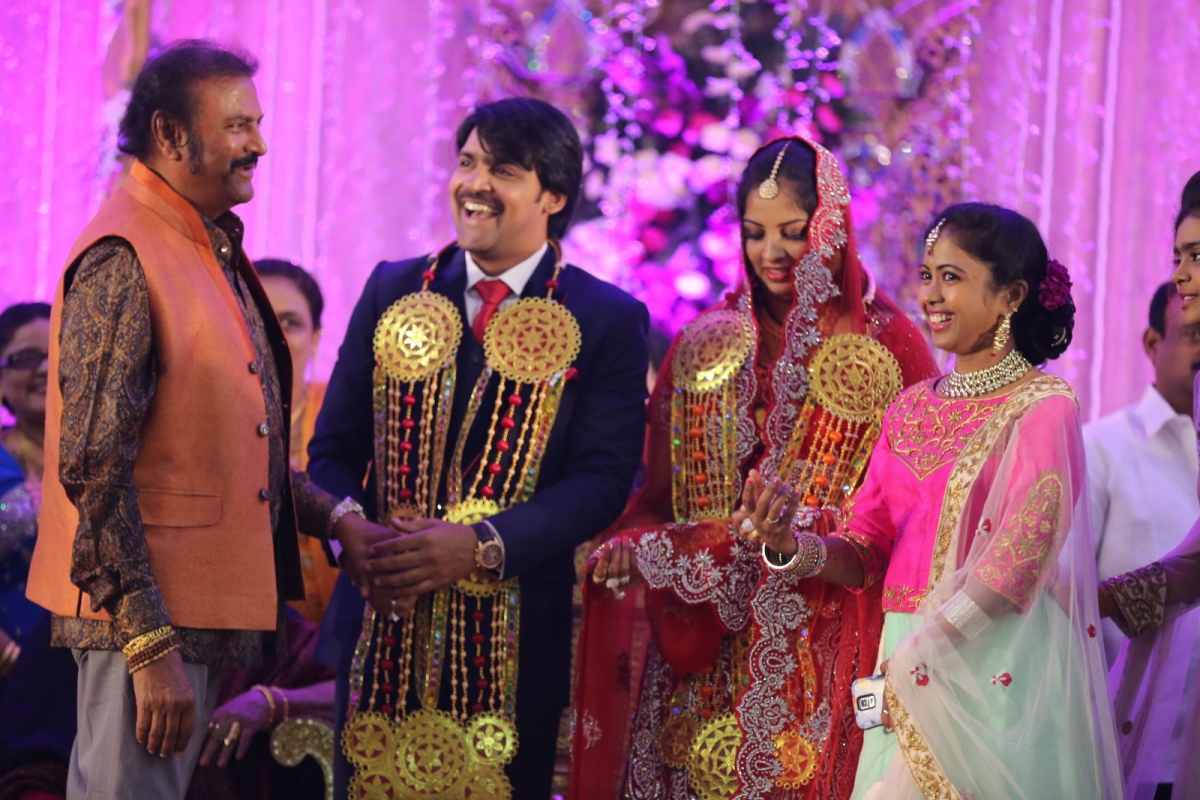 Mohan Babu attends Khayyum's wedding reception