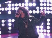 Sarah Potenza performing