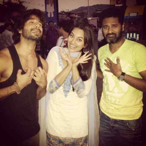 Rare Candid Pictures of Shahid Kapoor Rare Candid Pictures of Shahid Kapoor