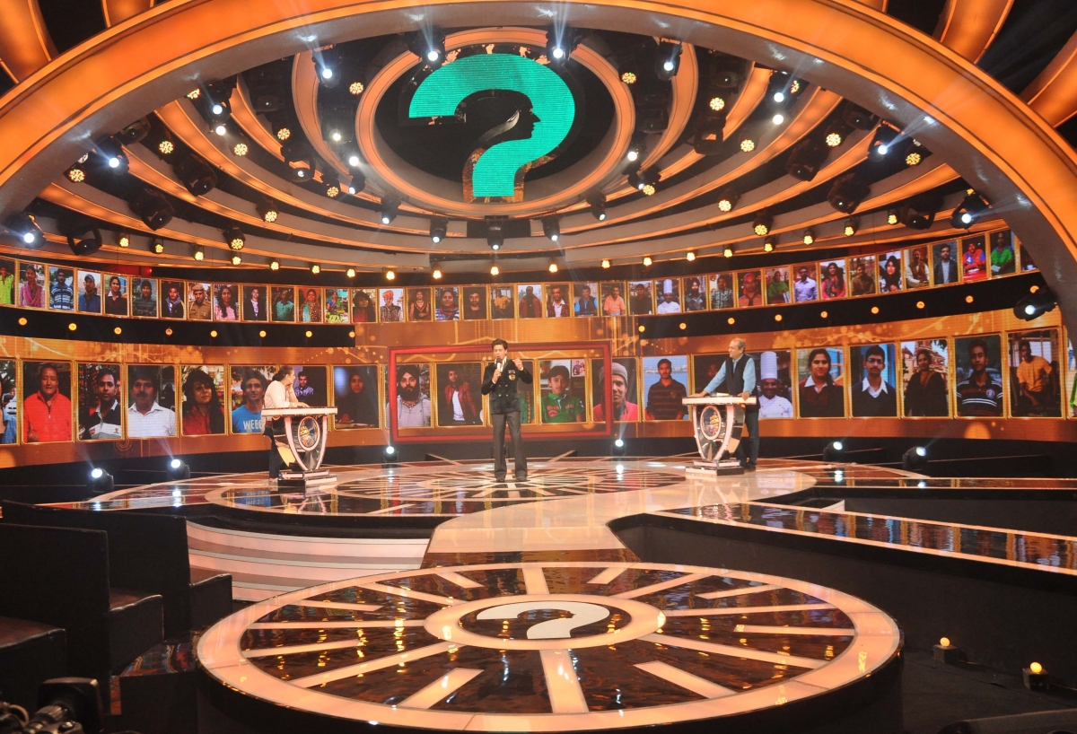 Shah Rukh Khan attends India Poochega Sabse Shaana Kaun press conference