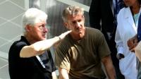 bill-clinton-sean-penn-visit-relief-organisation-in-haiti