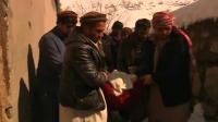 afghans-bury-their-dead-after-worst-avalanches-in-decades