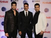 Filmfare Glamorous And Style 2015: Akshay Kumar, Big B, Sidharth Malhotra and Other Handsome Hunks Walked The Red Carpet