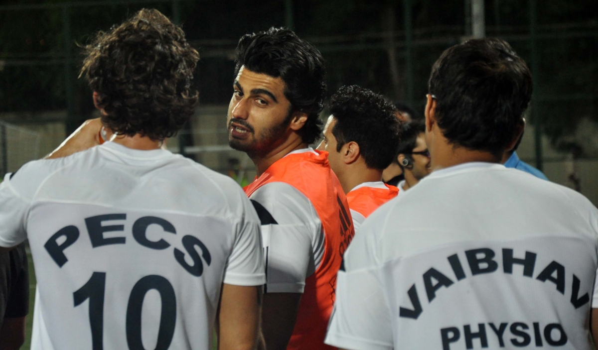 Ranbir Kapoor, Arjun Kapoor and Other Celebs Play Friendly Football Match with Mumbai Police