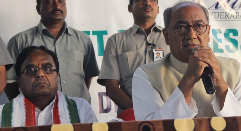 Bhopal Police File Fir Against Congress Leader Digvijaya Singh 18 Others In Decade Old Case 