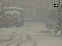 fresh-snowfall-in-kashmir-delights-residents