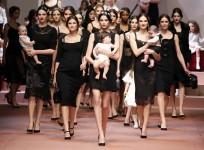 Milan Fashion Week 2015: Pregnant Models Walks The Ramp for Dolce & Gabbana