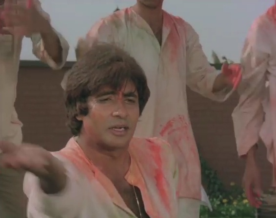 Holi 2015: Top Bollywood Hit Songs From 'Rang Barse' To 'Balam Pichkari'