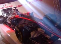 international-motor-show-jensen-button-shows-off-new-mclaren-honda-f1-car