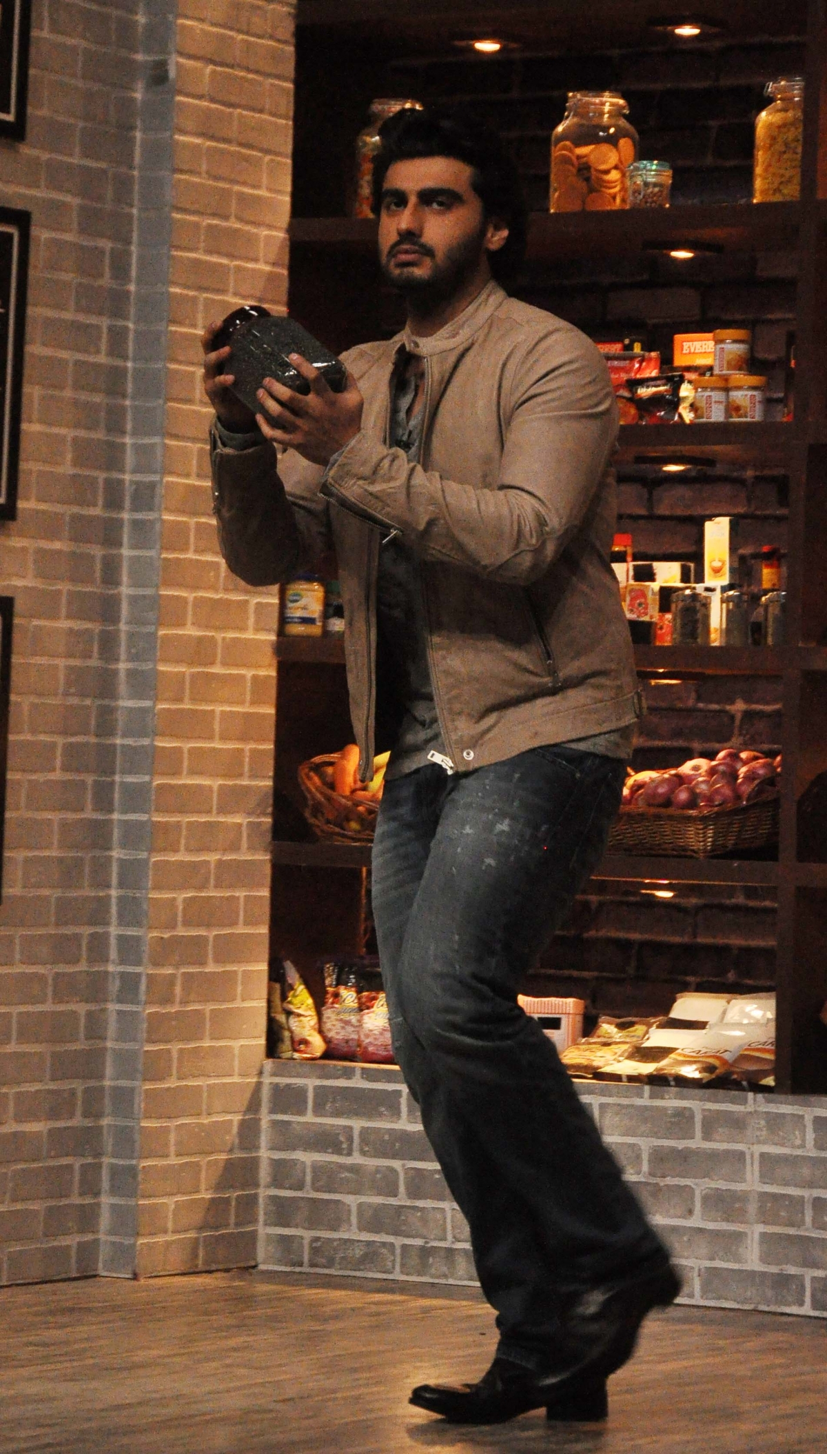 'Farah Ki Daawat': Arjun Kapoor Brings Fun in Farah Khan's Cookery Show