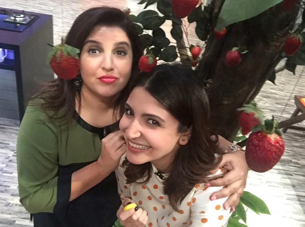 Anushka Sharma and Farah Khan in 'Farah Ki Daawat' Anushka Sharma
