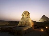 A pornographic video reportedly filmed in the backdrop of the world-famous Egyptian pyramids has irked authorities.